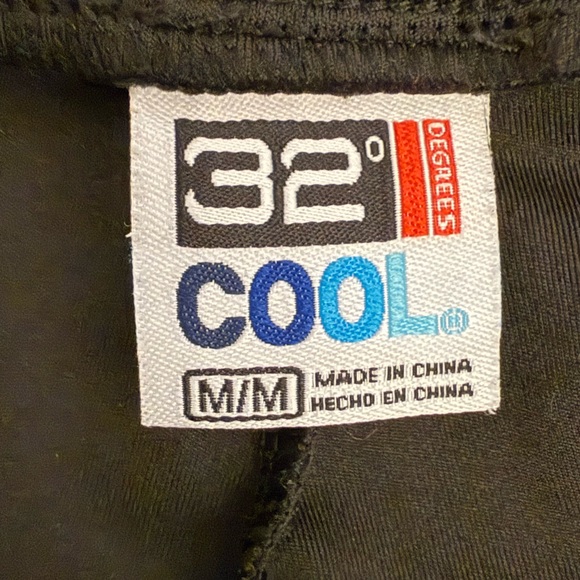 Men’s Medium black 32degrees cool shorts with drawstring - Picture 2 of 5